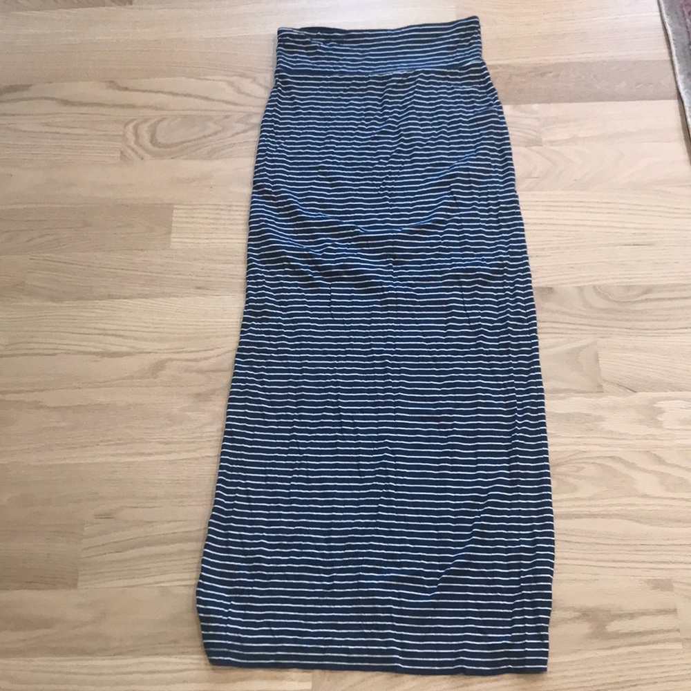 Stem maxi skirt